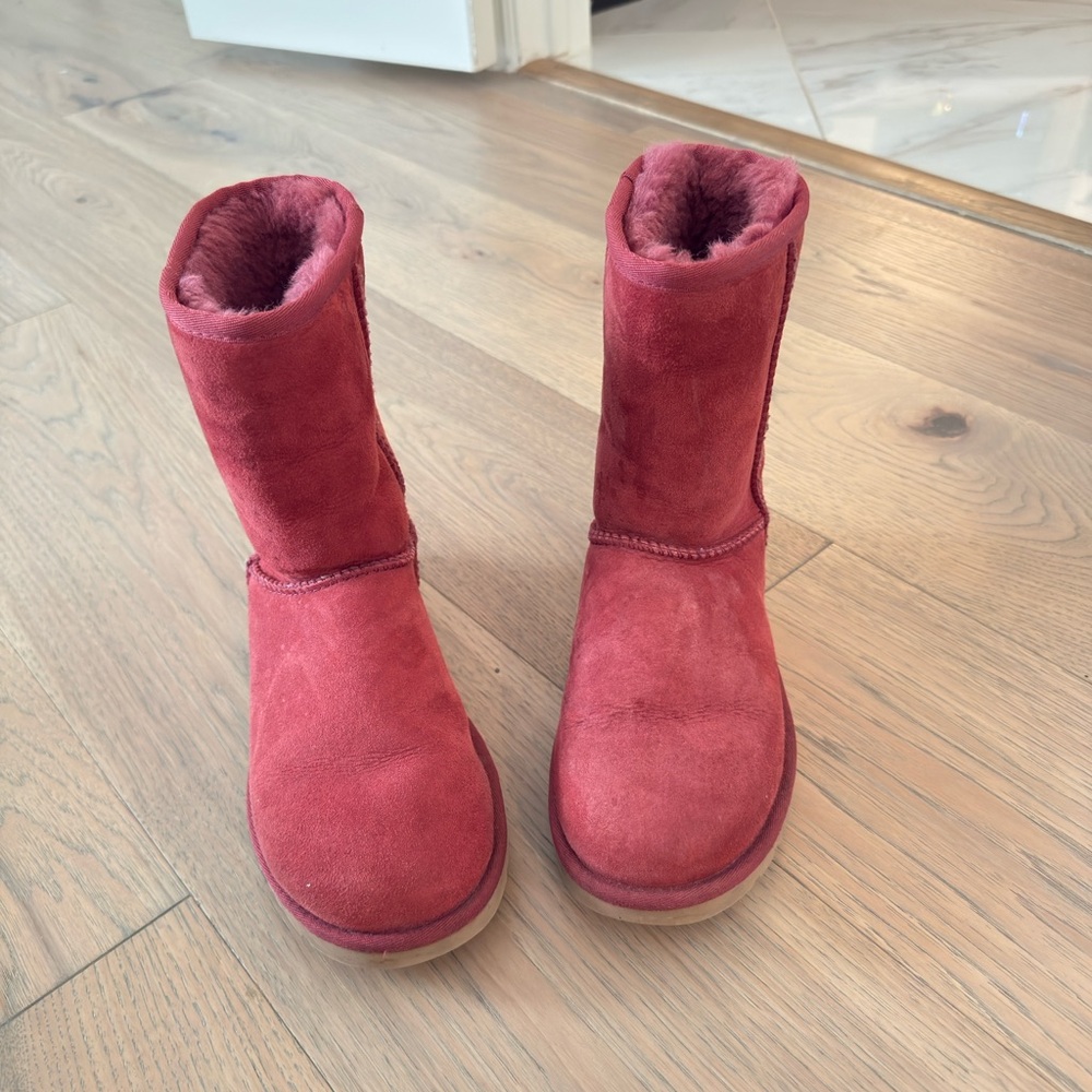 UGG Women's Rich Red Winter Boots